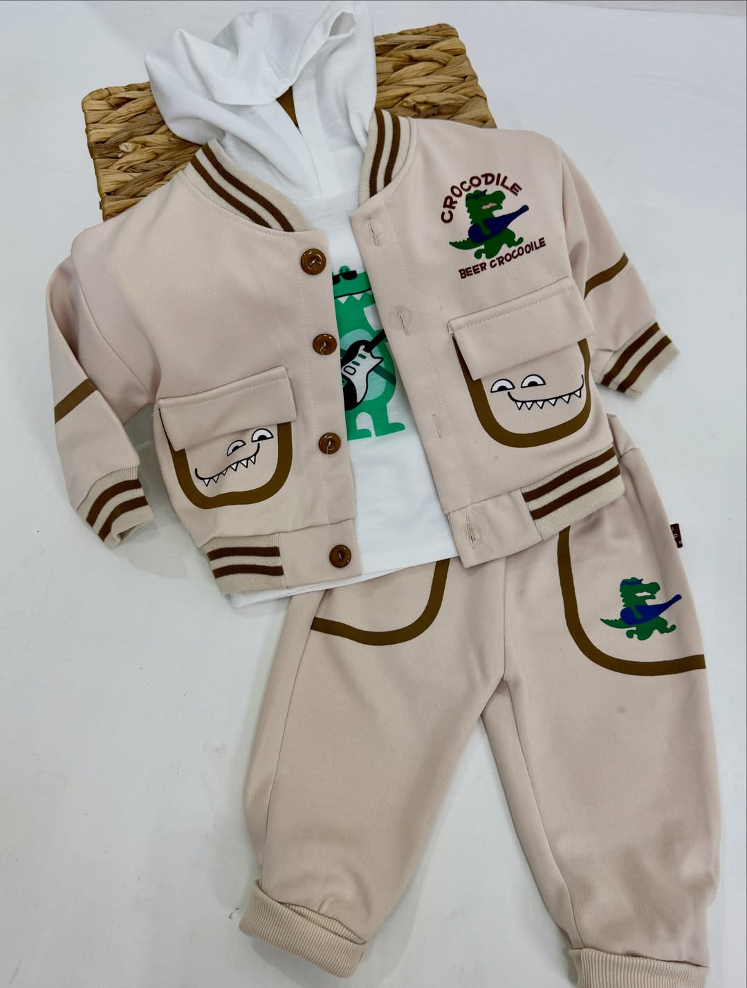 ست سه‌تکه تمساحی بچگانه